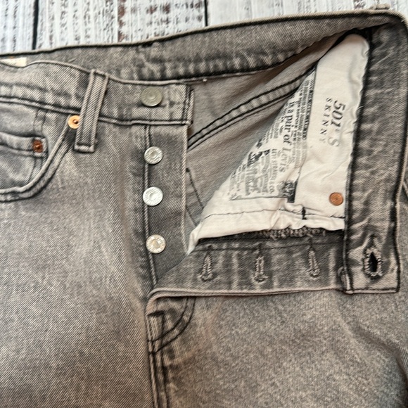 New Without Tags Levi’s 501S Distressed Grey- W26/L28 - Picture 4 of 5
